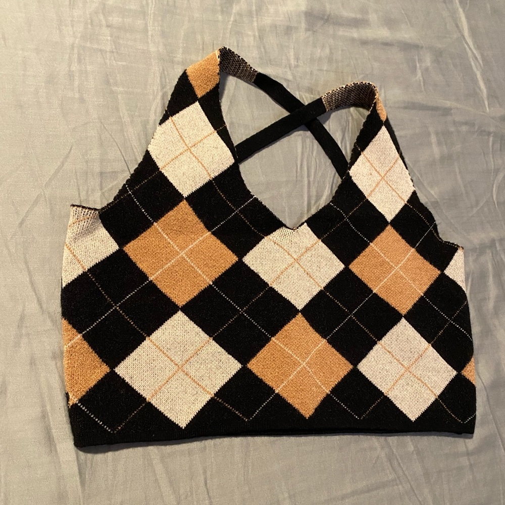 Knit argyle criss cross halter top